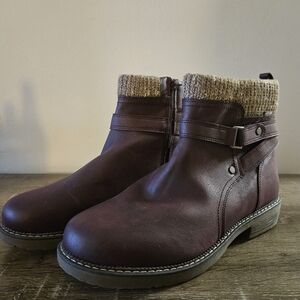 Muk Luks Block Ankle Bootie Burgundy Zip Straps Buckle Memory Foam Women's 11W